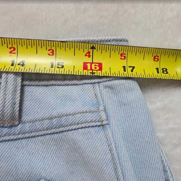 New 2 Anthropologie x Pilcro Reworked paint-splattered denim mini jean skirt - Picture 8 of 9